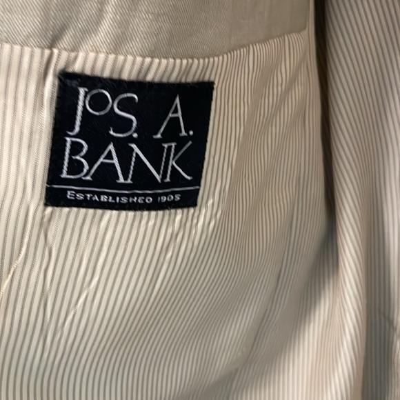 Jos. A. Bank Men’s Linen Blazer - Picture 7 of 10